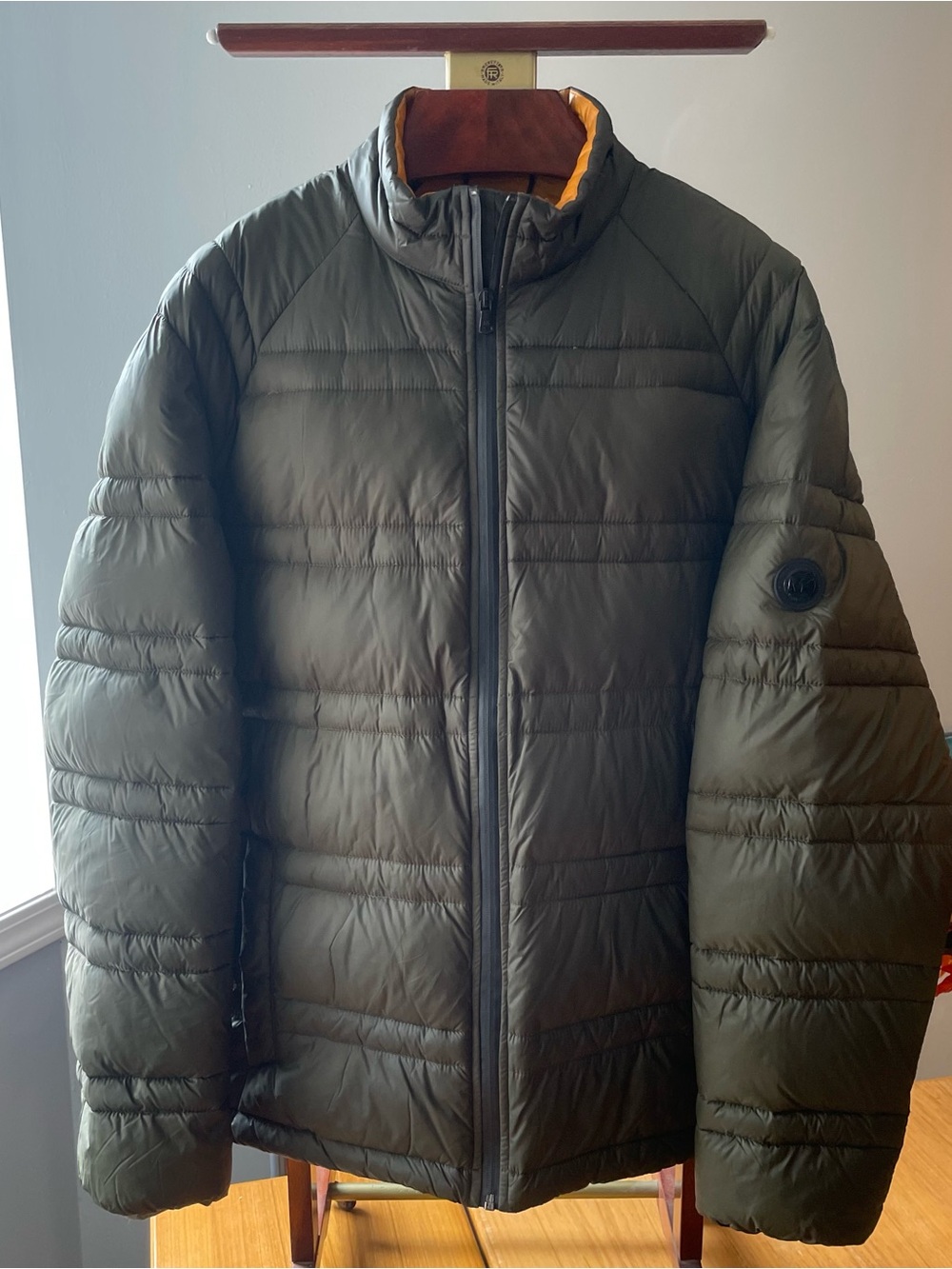 Michael Kors Men's Olive Green Down Blend Packable Puffer Jacket Large